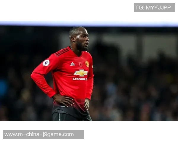 天空体育足球赛事全景分析与精彩回顾助你掌握最新动态与战局变化