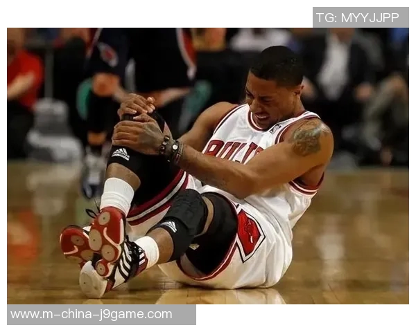 NBA篮球明星断腿事件引发的伤病讨论与职业生涯影响分析 NBA篮球明星断腿事件引发的伤病讨论与职业生涯影响分析